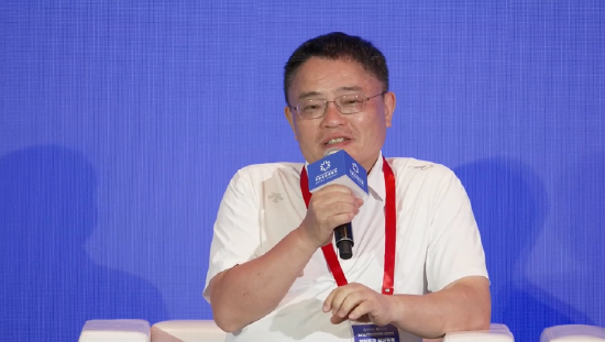 中昊针织董事长高宝霖：不反对AI，但全民AI是有问题的